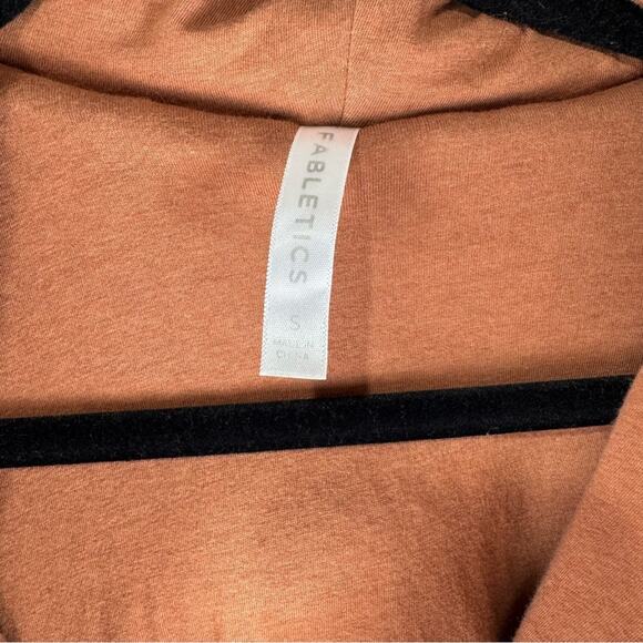 Fabletics Summit Tan Teddy Sherpa Hooded Jacket Women Size Small Cropped Fleece - Picture 6 of 7